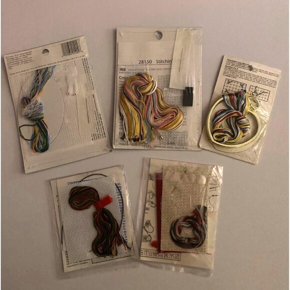 NOS Assorted Cross Stitch Lot 5 Kits Christmas Ornaments Complete - Picture 7 of 7